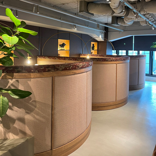 大阪難波宿占い館バランガンの内装