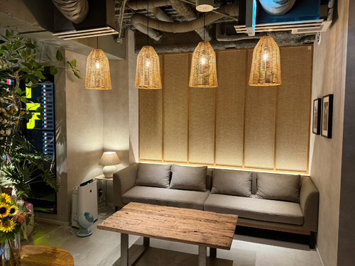 新宿annex宿占い館バランガンの内装